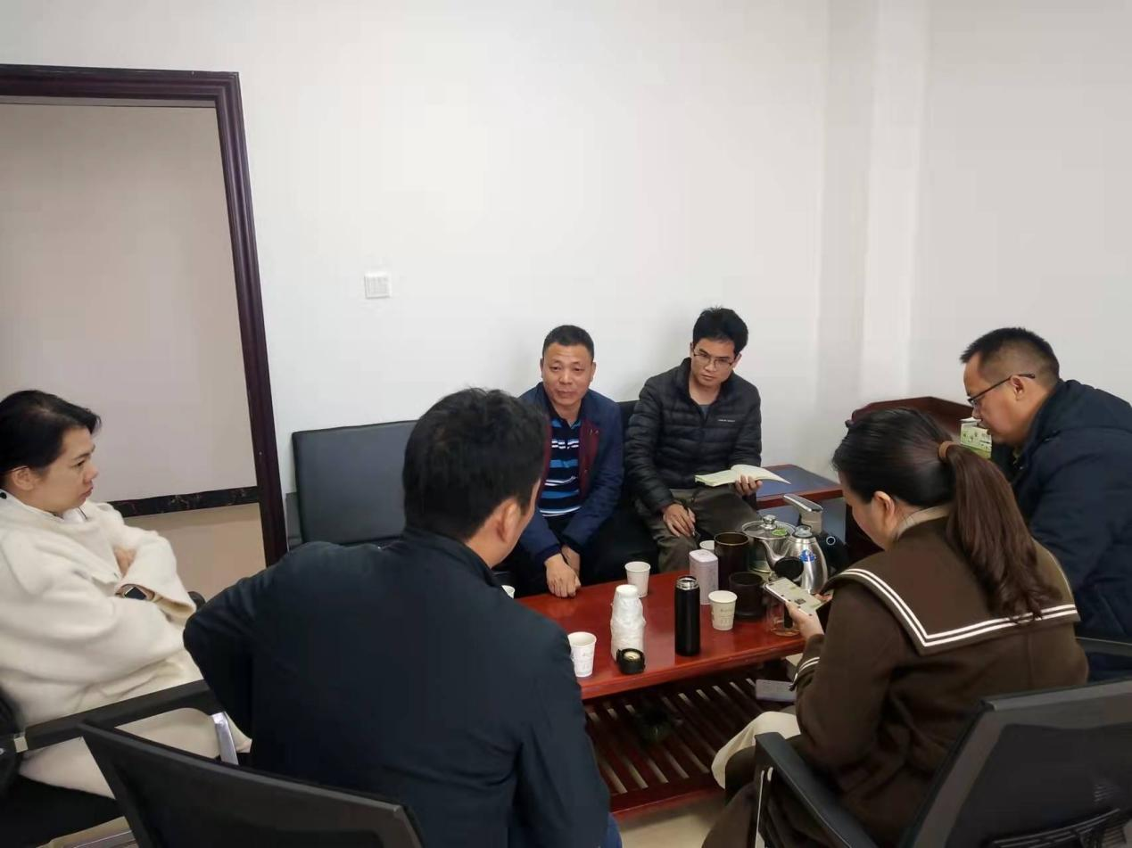 集团总经理赵文东到鹿寨县林业局洽谈林地收储事宜