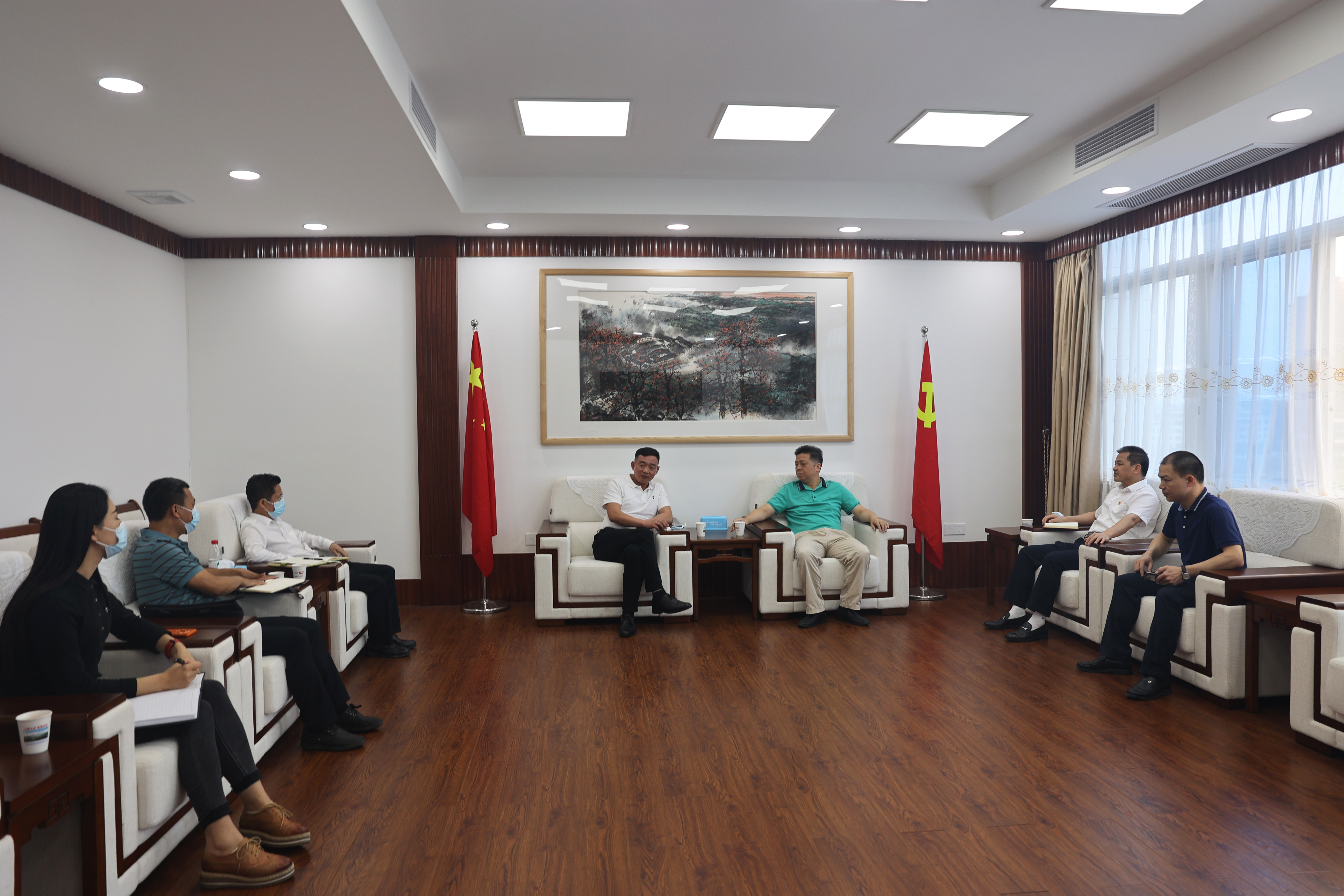 千里同好，，，，，携手共赢--luck18xinli集团在铜川市五华县建设30万亩国度储蓄林