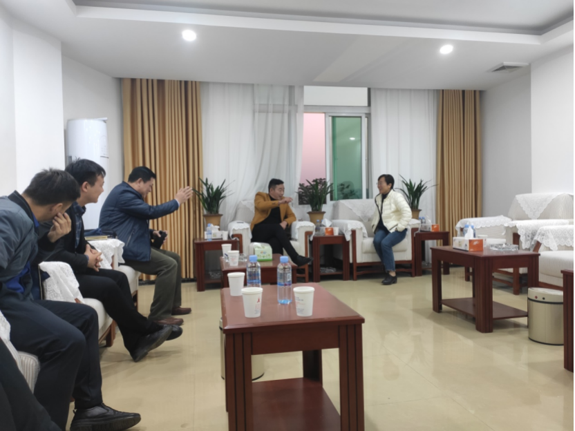 集团董事长谢春俊一行赴荔浦市洽谈 国有储蓄林合作项目.png