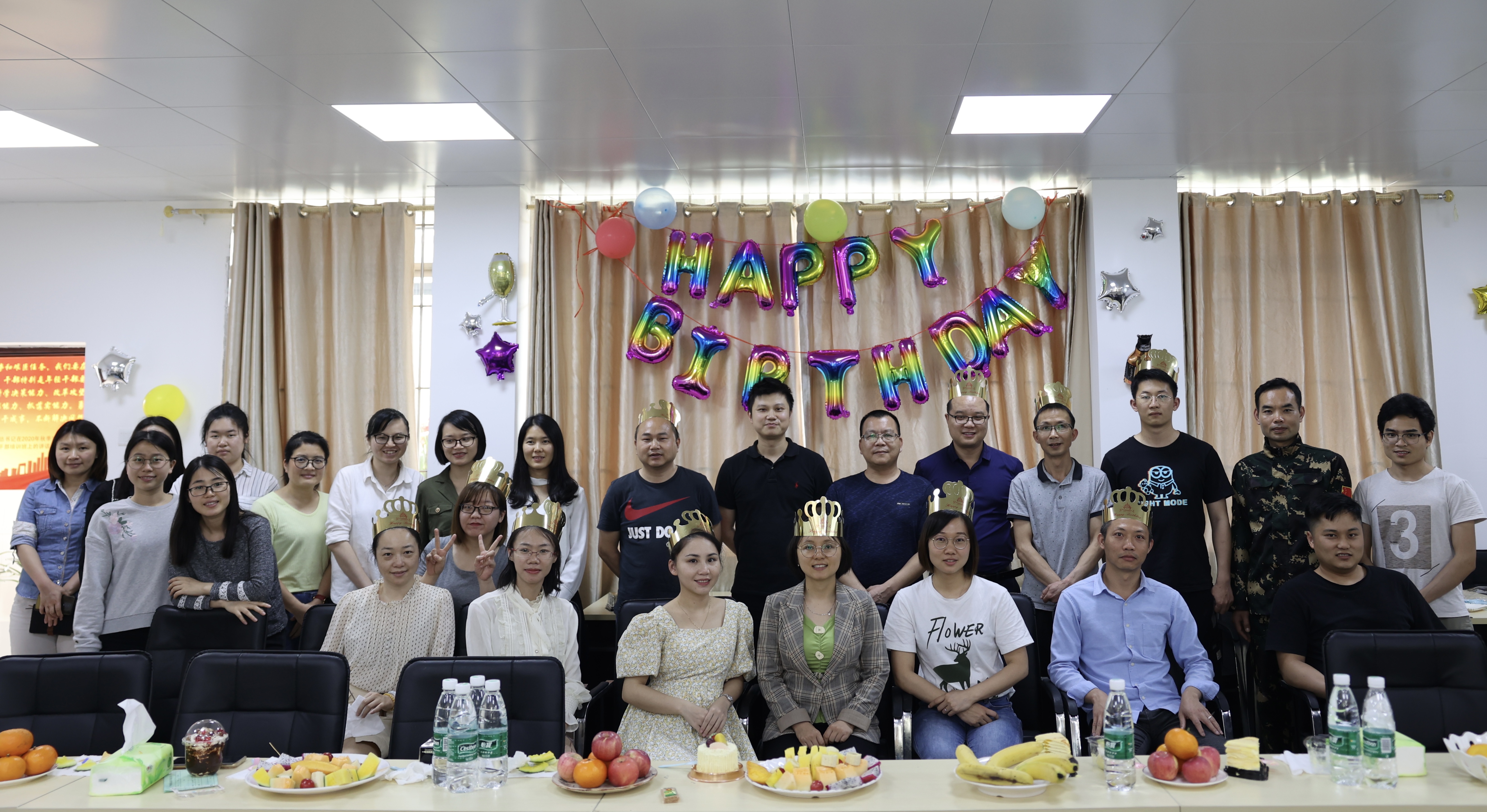 luck18xinli集团进行2021年第一季度 员工生日会3.jpg