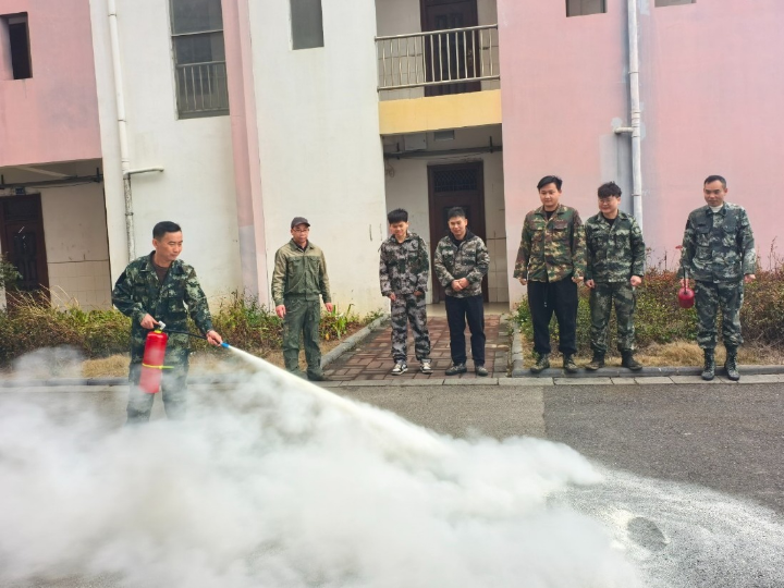 严格落实复工复产“六个一”     筑牢安全出产与丛林防火“双防线”