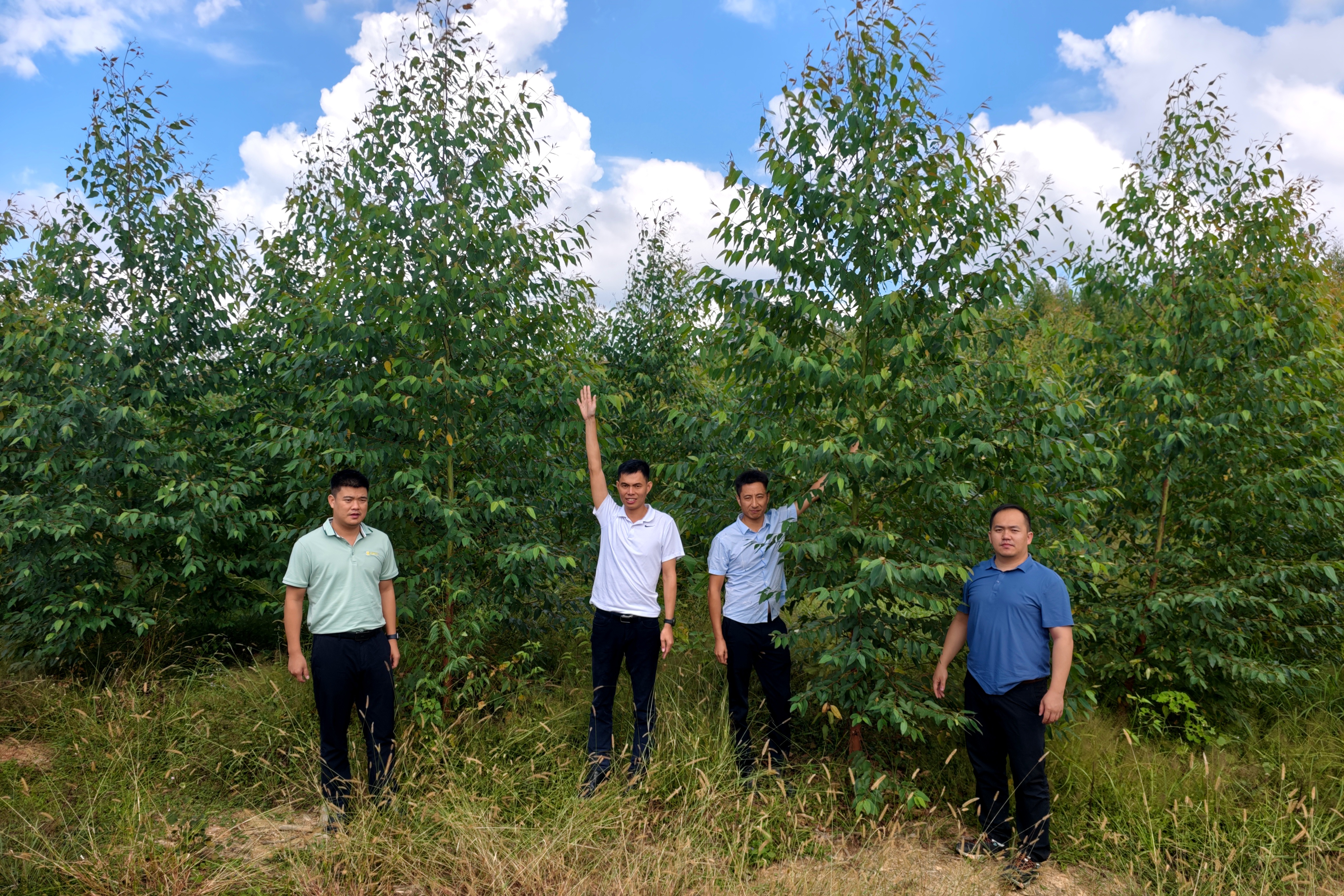 廖长琨总经理到延安、铜川分公司领导工作