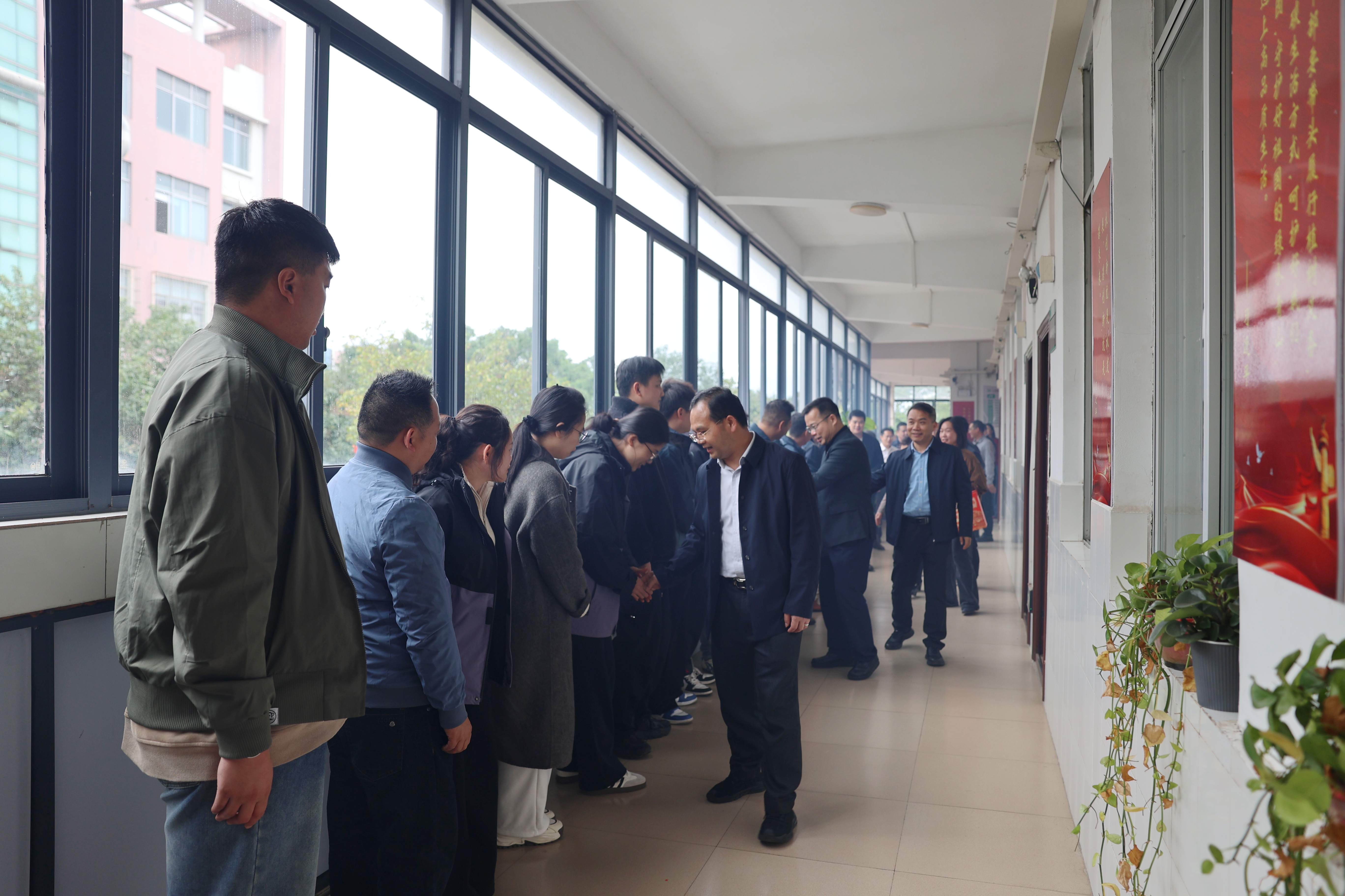 绿意盎然迎新岁 龙马心灵启新程——股东单元辅导赴luck18xinli集团发展新春慰问活动